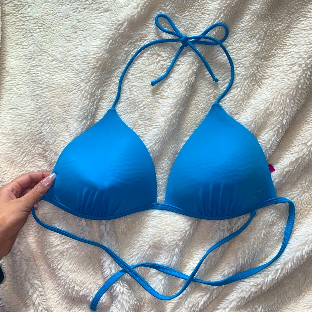 OP blue bikini top! 🐬